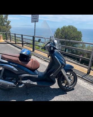 Piaggio Beverly Tourer 400 - 2008
