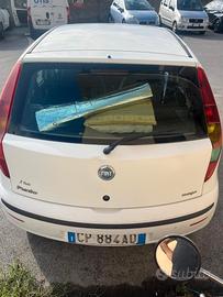 Fiat Punto 1.3 Multijet 69 CV – 181.530 km – clima