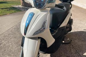Piaggio Beverly 300 ie ABS-ASR (MY20) - 2021