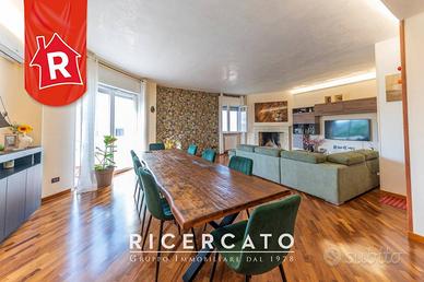 Appartamento di 150 m² con 5 locali e box auto dop