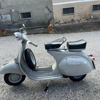 Vespa Piaggio 125 (RESTAURATA)