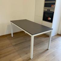Tavolo Arrital Modello Linear Steel Grey