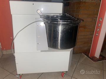 Impastatrice 25kg 380v