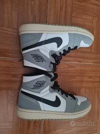 Air Jordan 1 Mid Light Smoke Grey