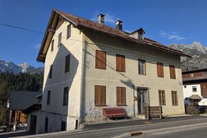 Porzione di casa storica da ristrutturare - Sapp