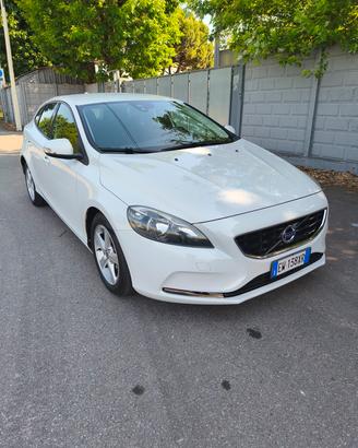 Volvo V40 D2 1.6 Pronta per le Vacanze 