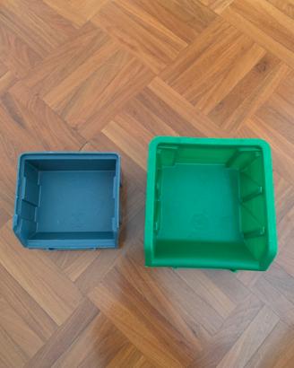 Contenitori in plastica a bocca di lupo