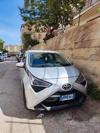 Toyota aygo 1.0 VVT-i 72CV 5 porte x-business