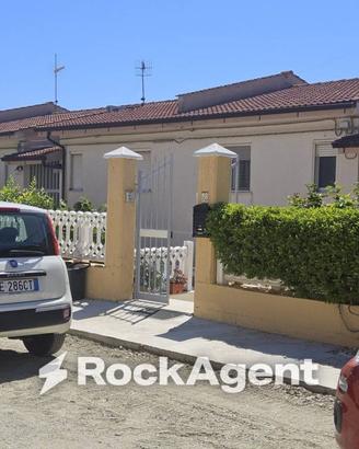 Villa di 50 m² con 2 locali e box auto a Riace