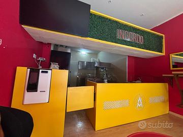 Locale 50mq fast food pronto all'uso