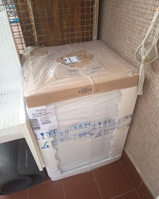 Lavatrice Whirlpool FFS 8KG CLASSE B - NUOVA