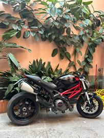 Ducati monster 796