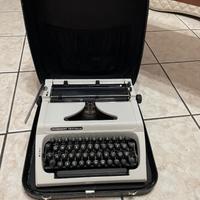Macchina da scrivere modello “Prasident 1500 delux