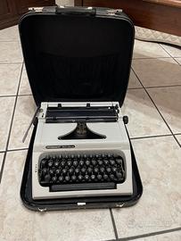 Macchina da scrivere modello “Prasident 1500 delux