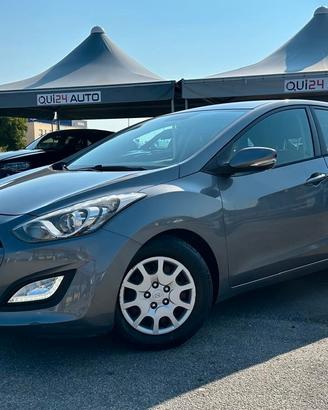 Hyundai i30 1.6 110 CV