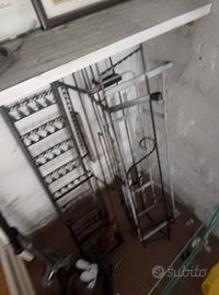 Porta vasi da terrazza 