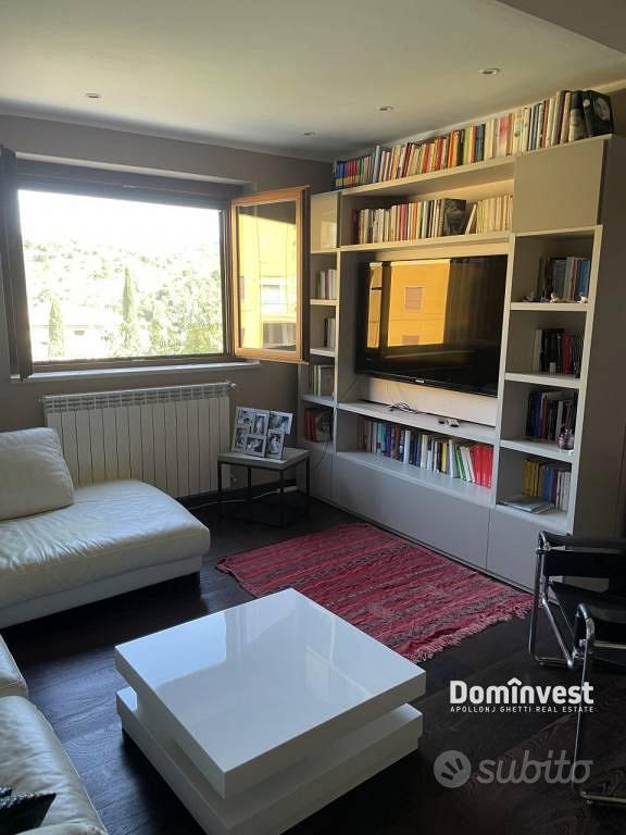 Appartamento di 97 m² con 3 locali e box auto dopp - Vista 3