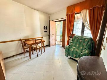 3 LOCALI A NAPOLI