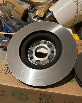Dischi anteriori e posteriori BREMBO