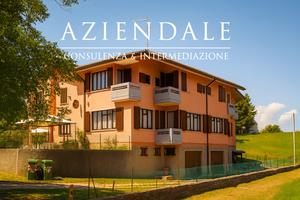 Albergo 15 Camere Immerso nella natura