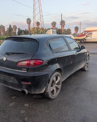 Alfa romeo 147 937 1.9 16v q2 150cv - ricambi
