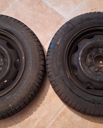 nr 2 pneumatici con cerchio panda 4x4