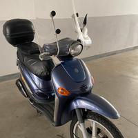 Piaggio liberty 50 colore blu 4 tempi