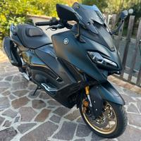 Yamaha Tmax 560 tech max 2023