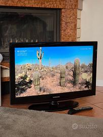 Televisore LCD Samsung 32" (Modello LE32C450)