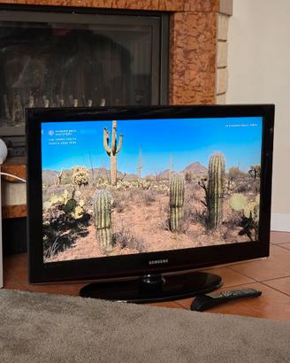 Televisore LCD Samsung 32" (Modello LE32C450)