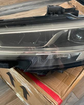 Faro Audi Matrix cod 8v0941035