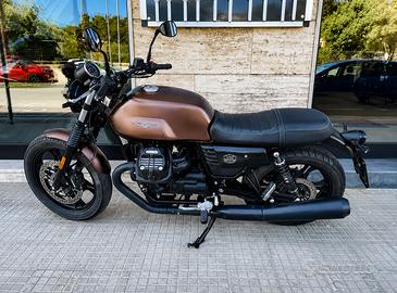 Moto Guzzi V7III