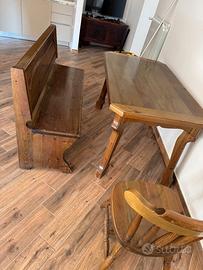 Tavolo allungabile con panca e sedie comprese