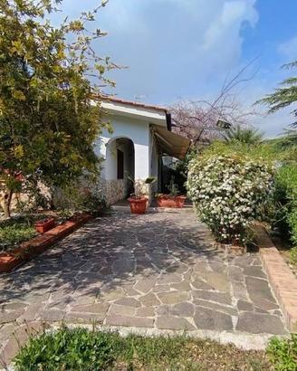 Villa di 95 m² con 4 locali a Itri