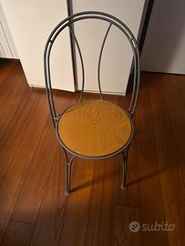 Sedia in legno e metallo