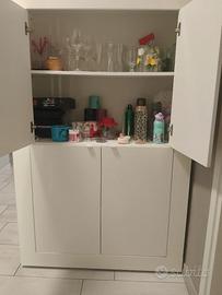 Mobile bianco laccato