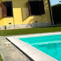 Piastrelle per bordo piscina interrata