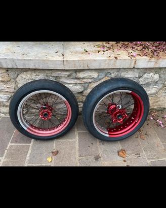 Cerchi motard alpina
