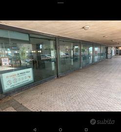 MaxiLocale commerciale 400mq piano terra d'impatto