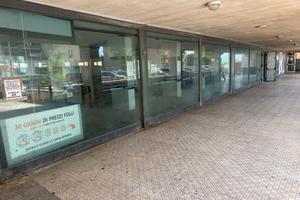 MaxiLocale commerciale 400mq piano terra d'impatto
