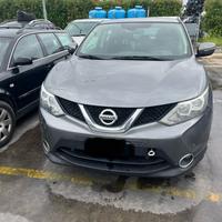 Nissan Qashqai del 2015 per ricambi