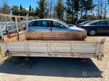 RIBALTABILE TRILATERALE DI NISSAN CABSTAR