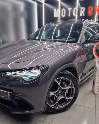 Alfa Romeo Stelvio 2.2 Turbodiesel 160 CV AT8 RWD 