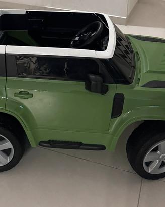 Land Rover Defender elettrica per bambini