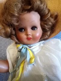 bambola in porcellana vintage