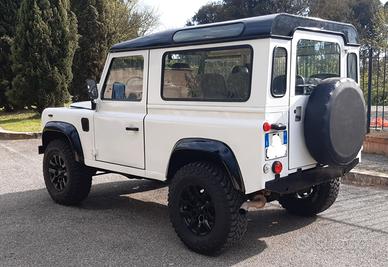 Land rover defender 90 storico epoca