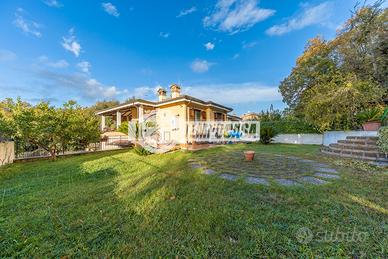 VILLA INDIPENDENTE CON DOPPIO GIARDINO- ARANOVA