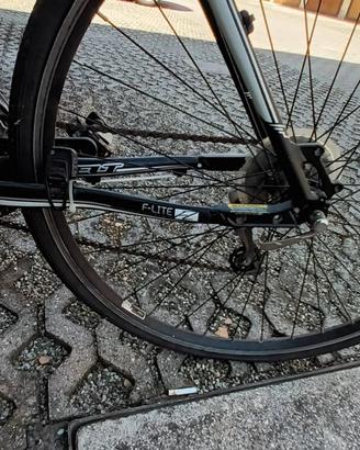 Bici sportiva Scott F - Lite