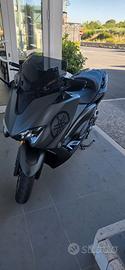 t-max 560