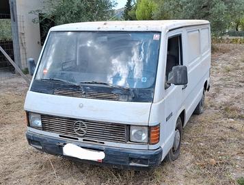 Furgone Mercedes Benz MB100 2,4 Diesel